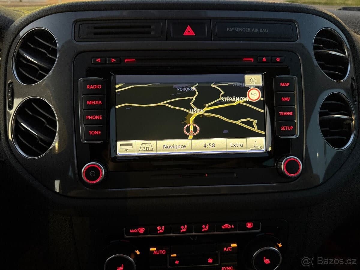 2012 Volkswagen TIGUAN - 13