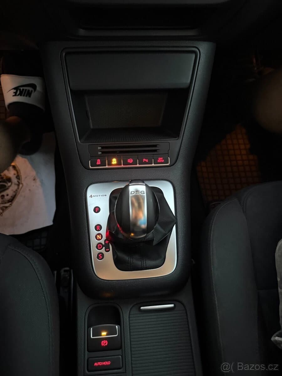 2012 Volkswagen TIGUAN - 16