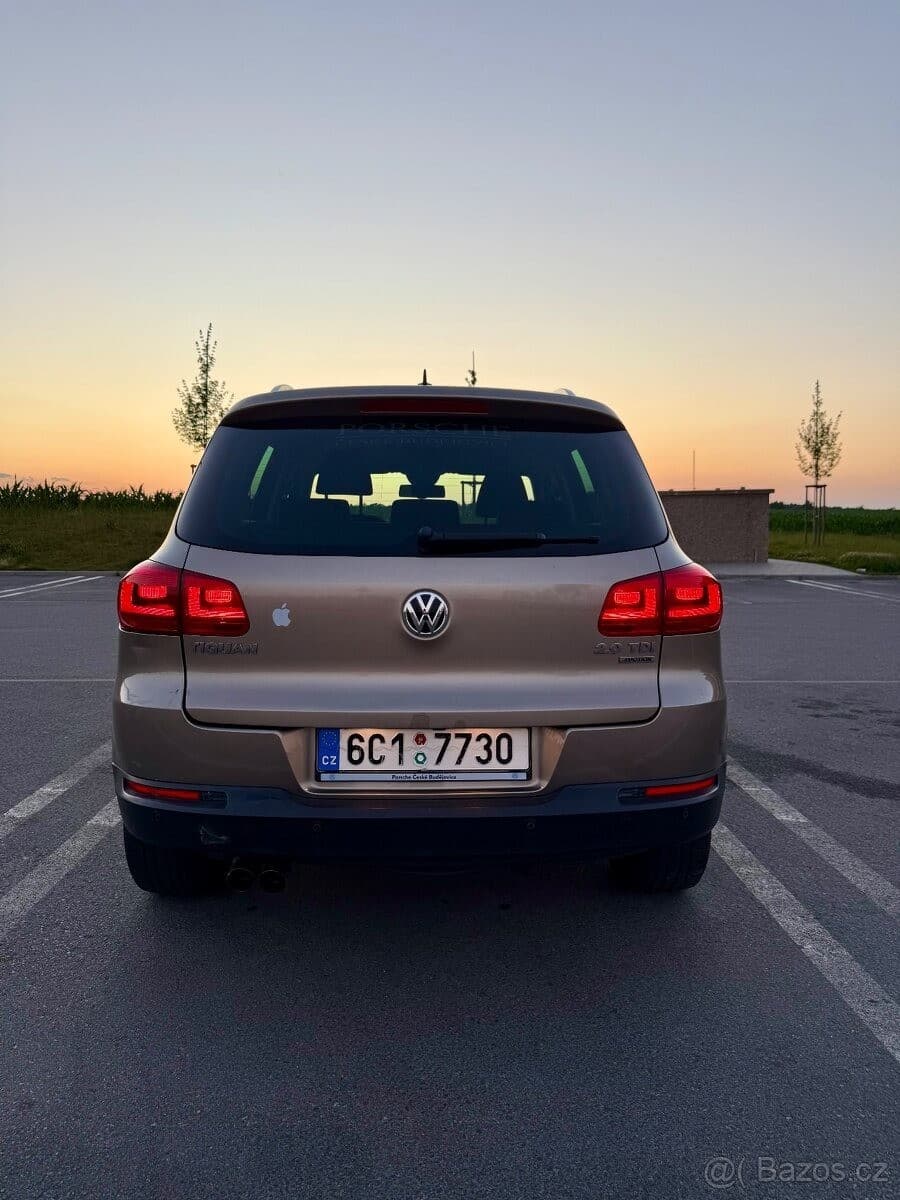 2012 Volkswagen TIGUAN - 2