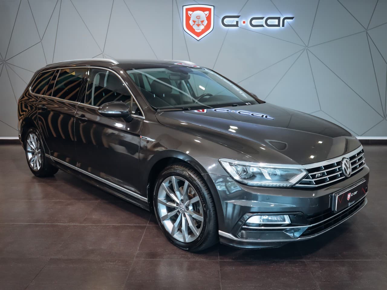 2018 Volkswagen PASSAT - 2