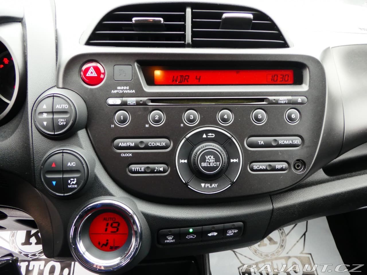 2012 Honda JAZZ - 20