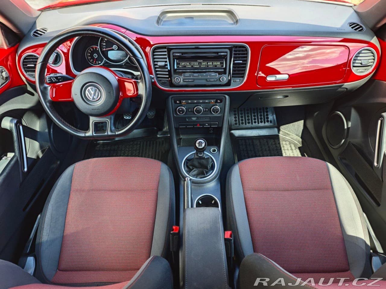 2012 Volkswagen BEETLE - 7