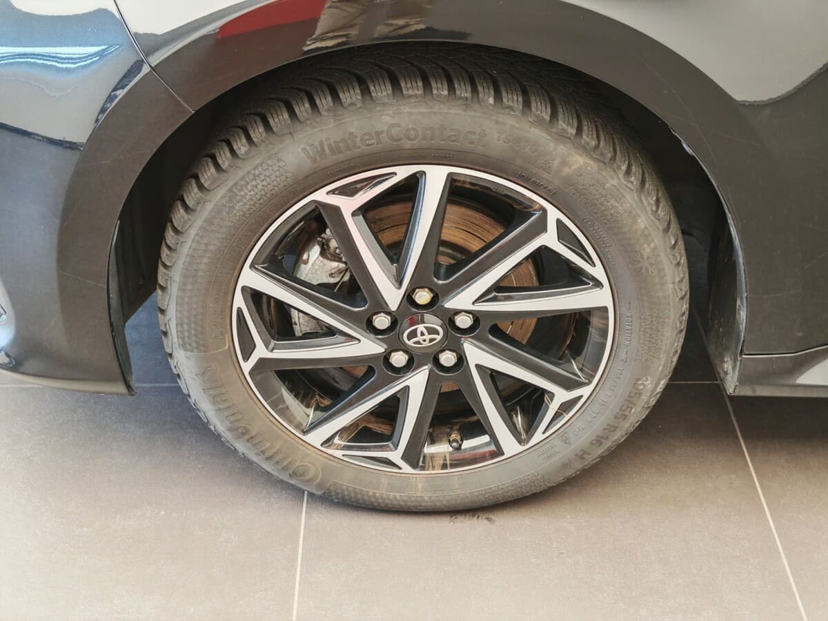 2022 Toyota YARIS - 11