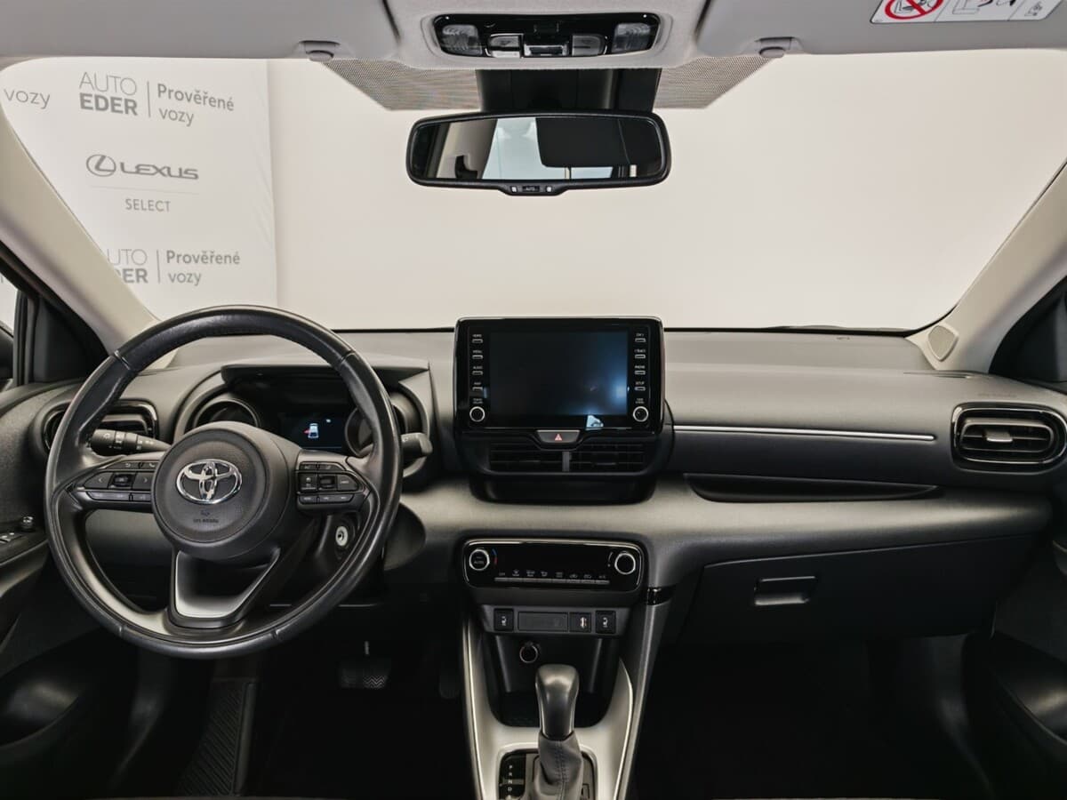 2022 Toyota YARIS - 18