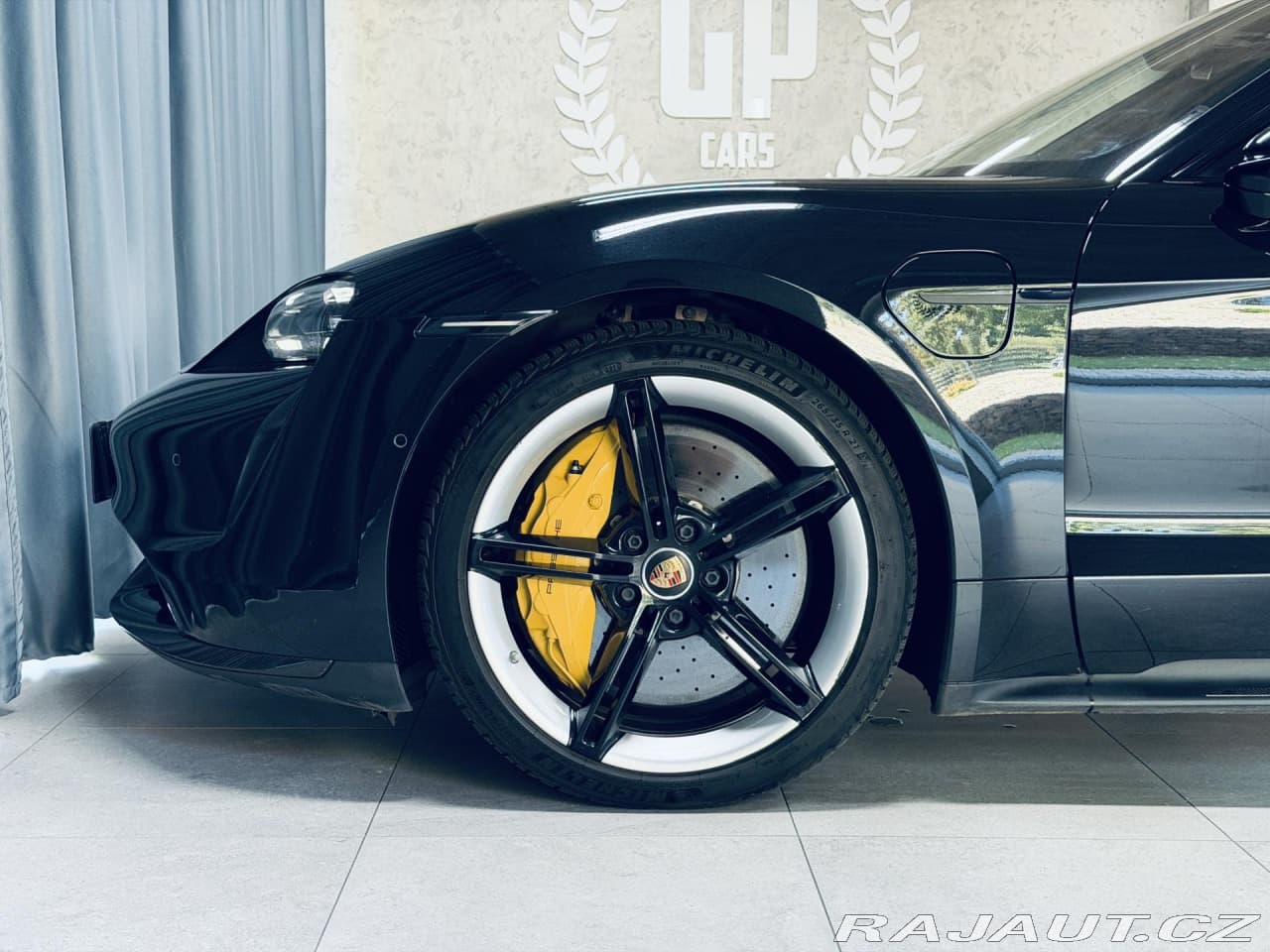 2020 Porsche TAYCAN - 12