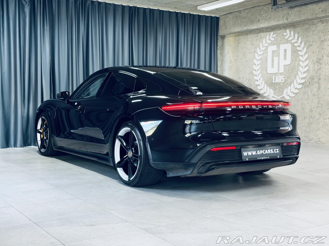 2020 Porsche TAYCAN - 6