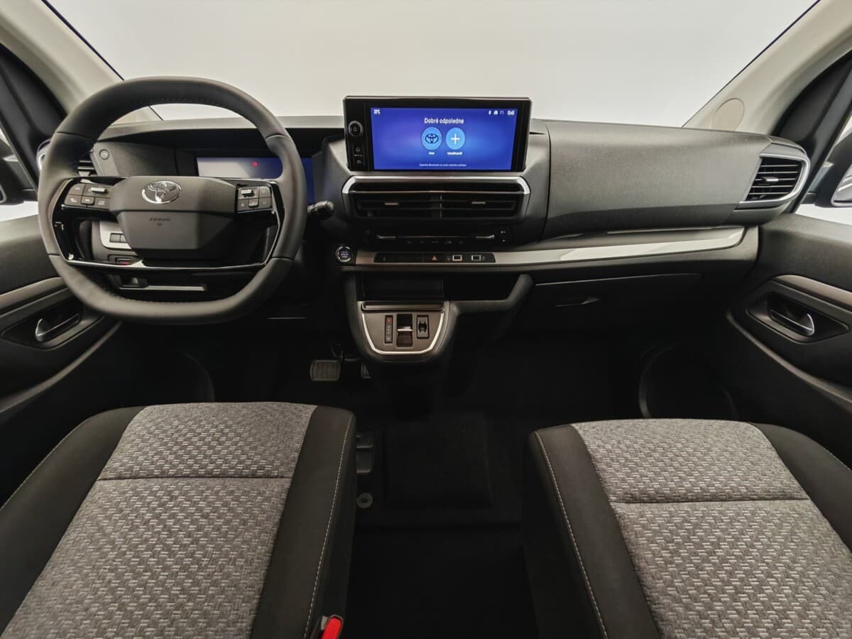 2025 Toyota PROACE - 11