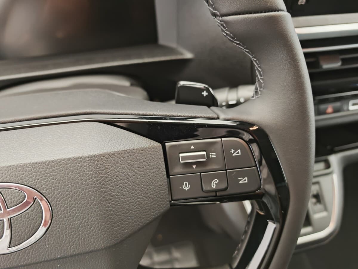 2025 Toyota PROACE - 14