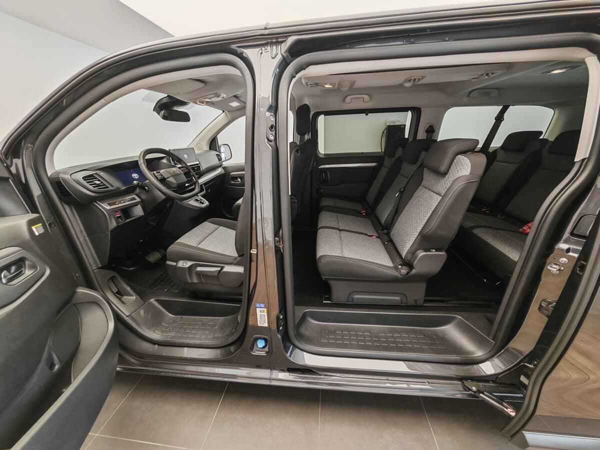2025 Toyota PROACE - 8