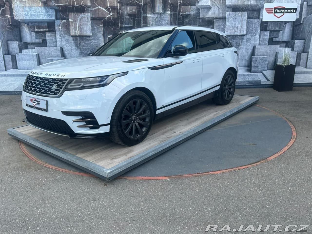 2021 Land Rover RANGE ROVER VELAR - 3