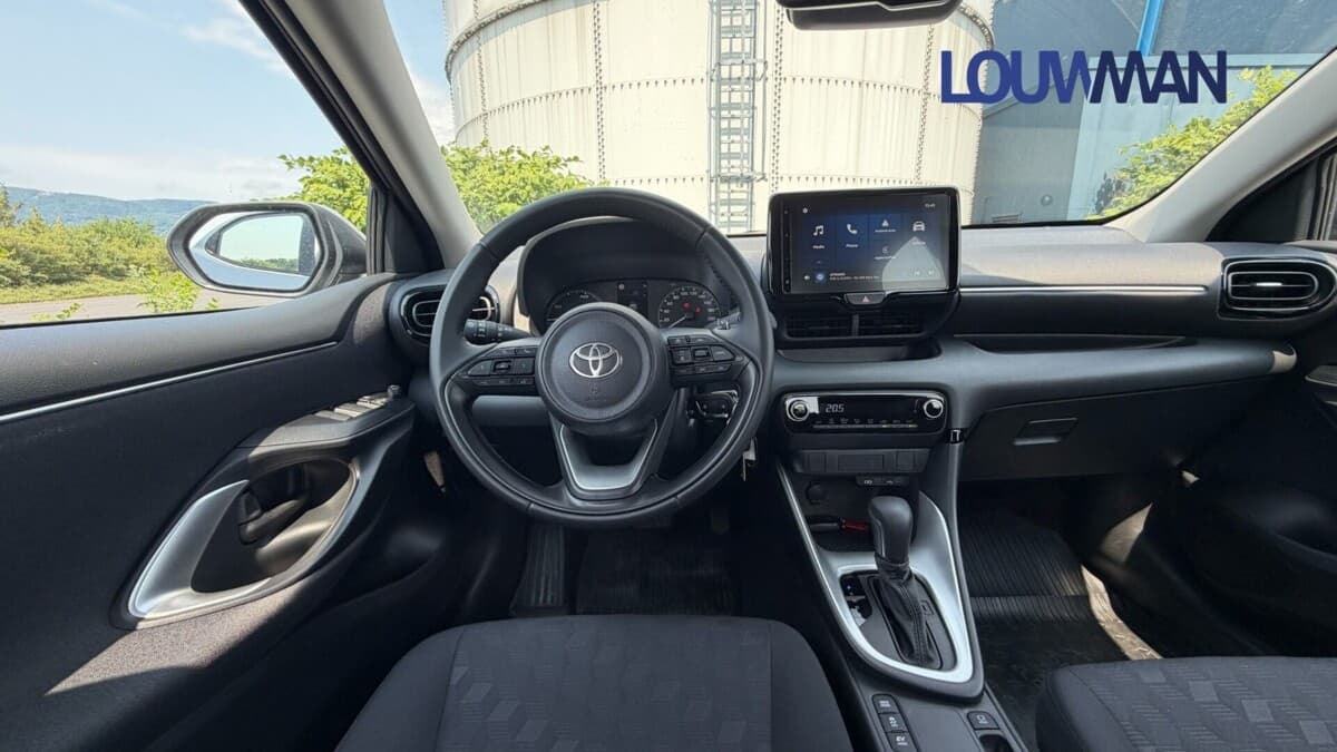 2025 Toyota YARIS - 5