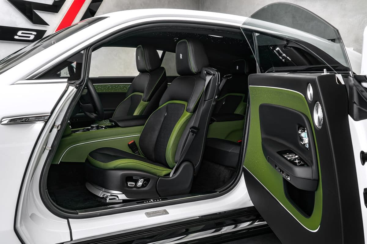 2024 Rolls-Royce SPECTRE - 16