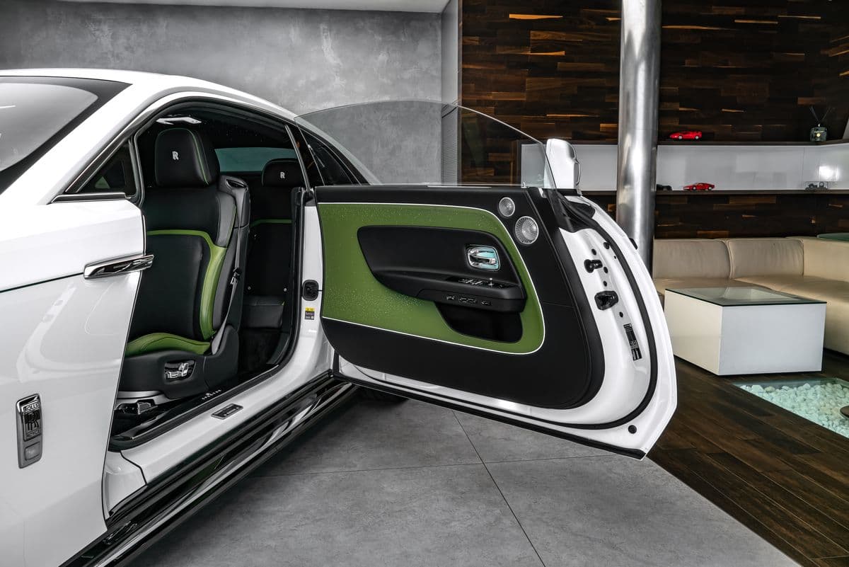 2024 Rolls-Royce SPECTRE - 17