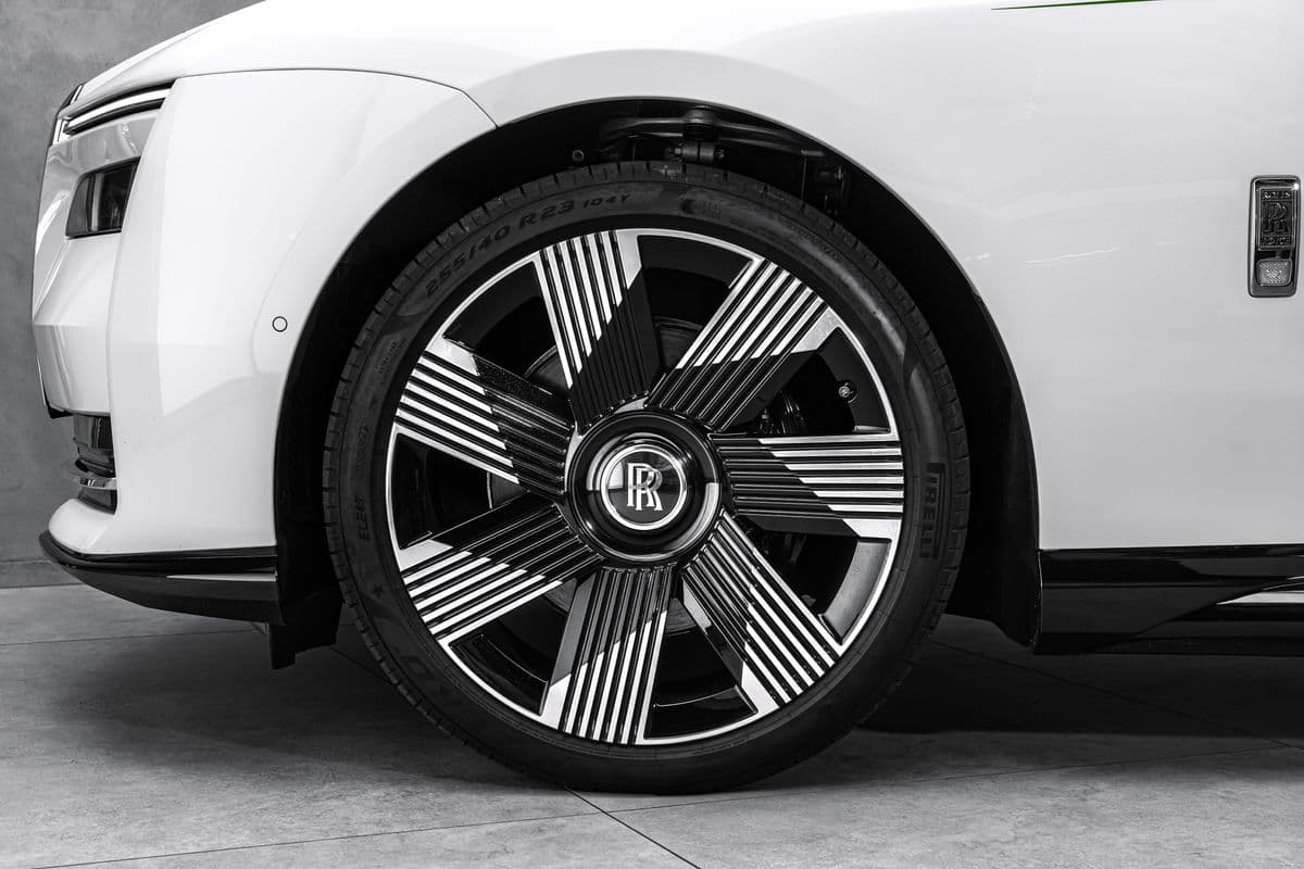 2024 Rolls-Royce SPECTRE - 2