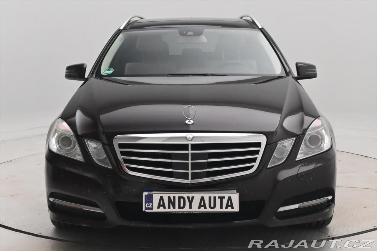 2010 Mercedes-Benz E-CLASS - 2