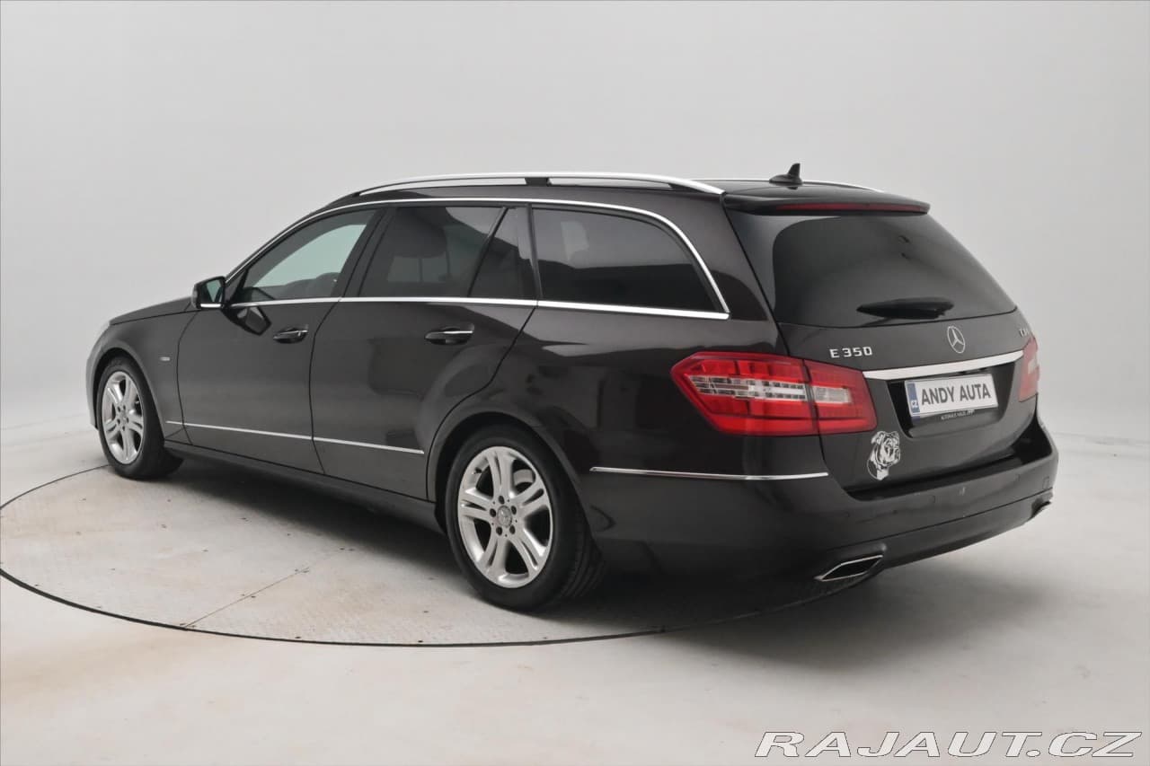 2010 Mercedes-Benz E-CLASS - 7