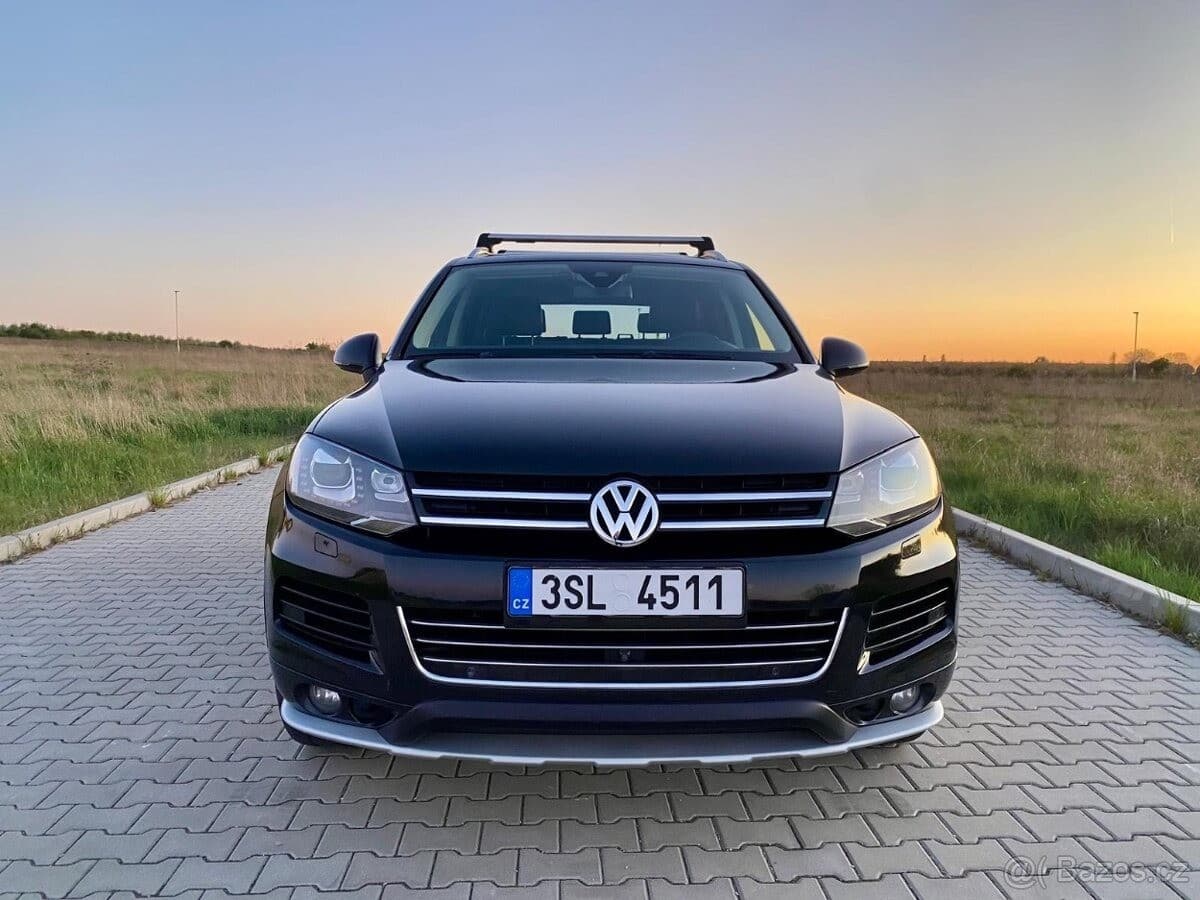 2011 Volkswagen TOUAREG - 11