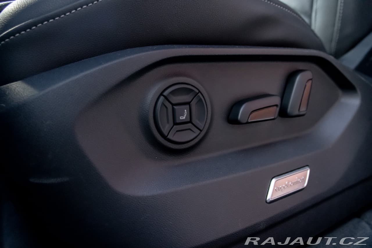 2021 Volkswagen TOUAREG - 16