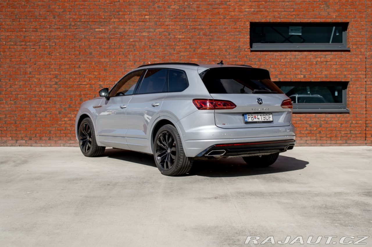 2021 Volkswagen TOUAREG - 9