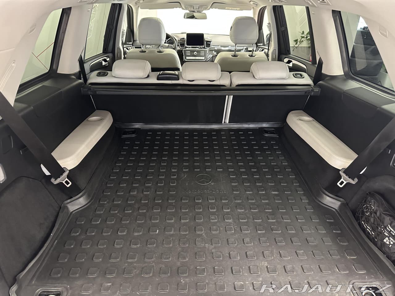 2019 Mercedes-Benz GLS - 16
