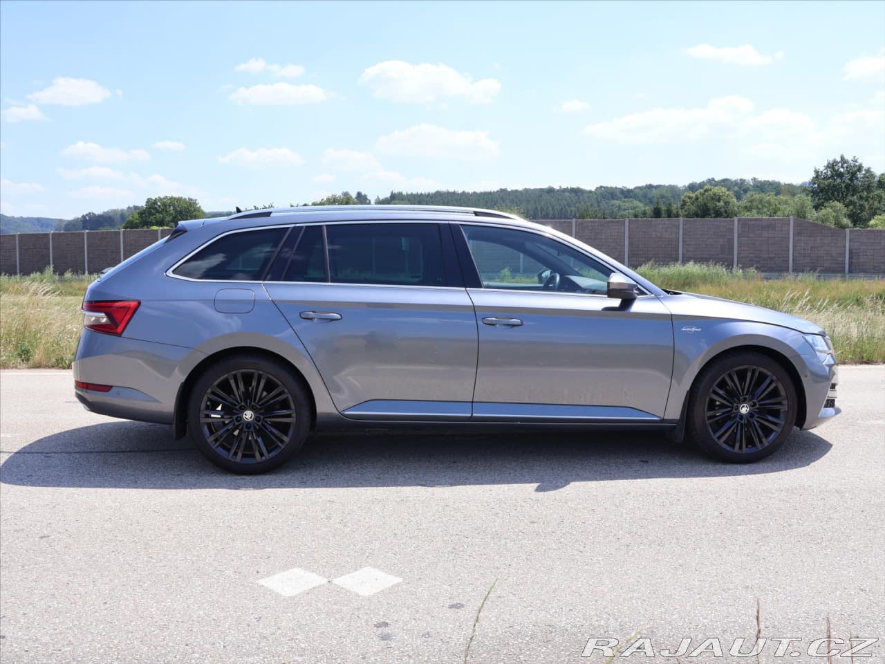 2023 Škoda SUPERB - 10