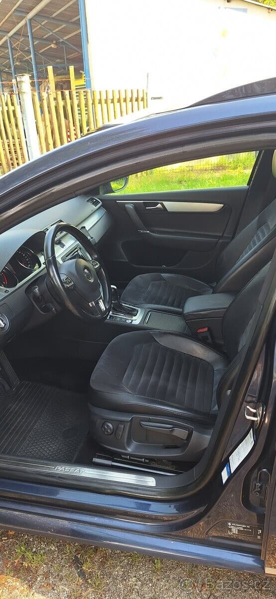 2013 Volkswagen PASSAT - 10