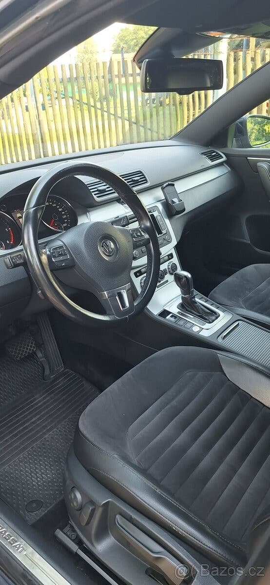 2013 Volkswagen PASSAT - 12