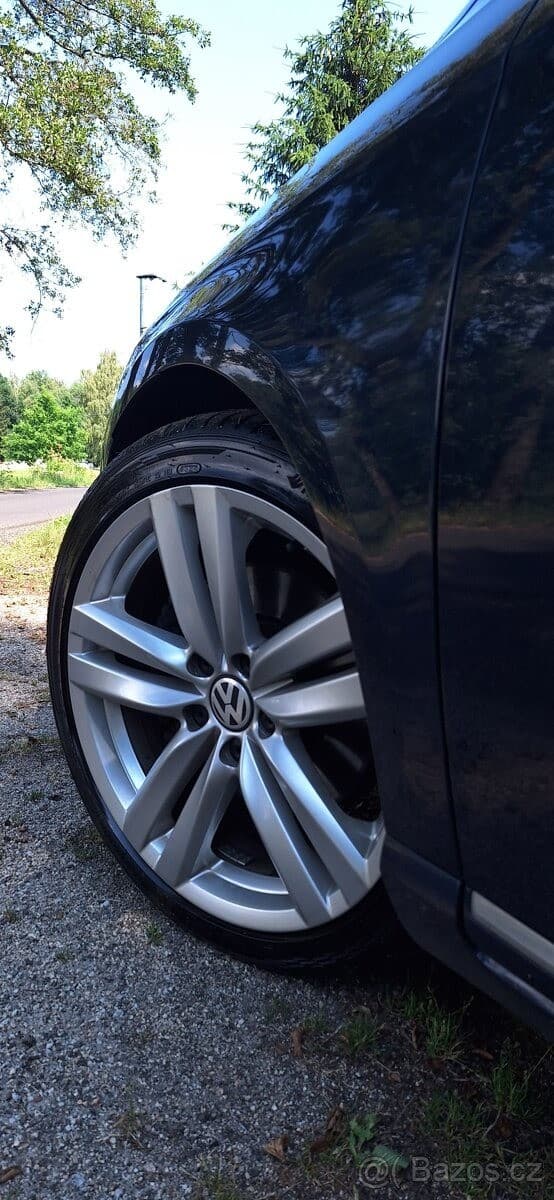 2013 Volkswagen PASSAT - 8