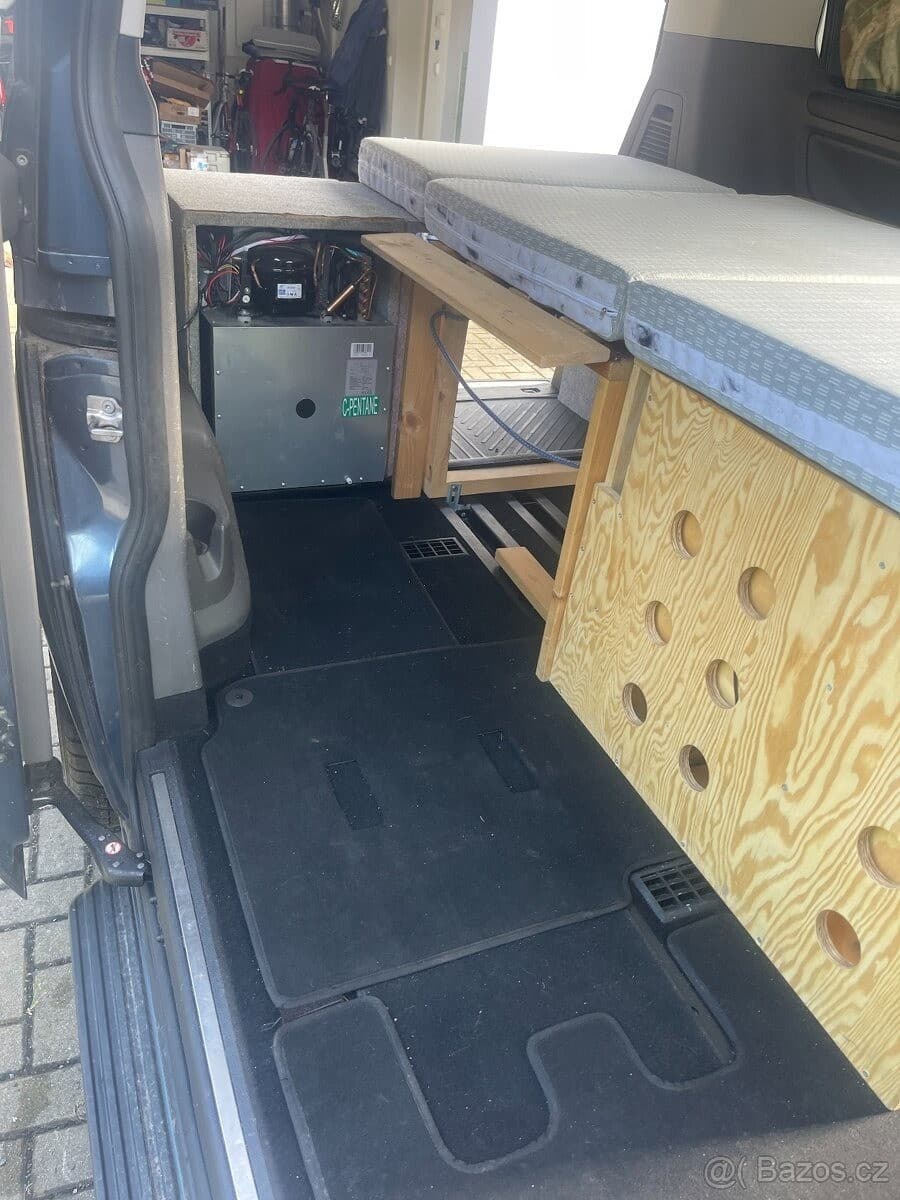 Ford TOURNEO - 3