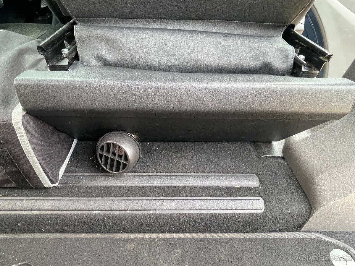 Ford TOURNEO - 6
