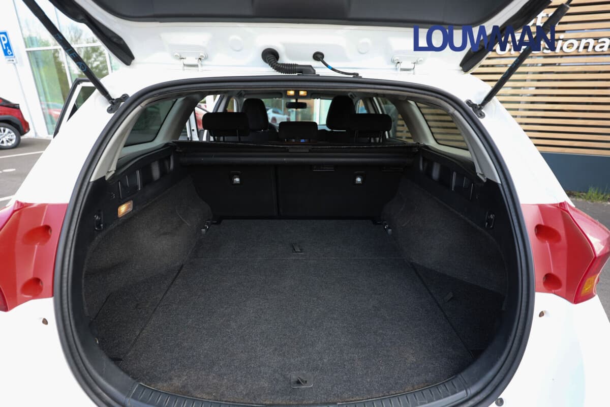 2015 Toyota AURIS - 14