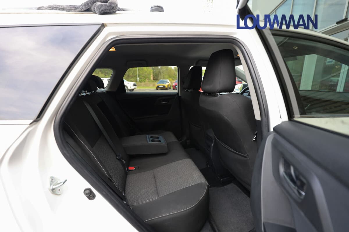 2015 Toyota AURIS - 15