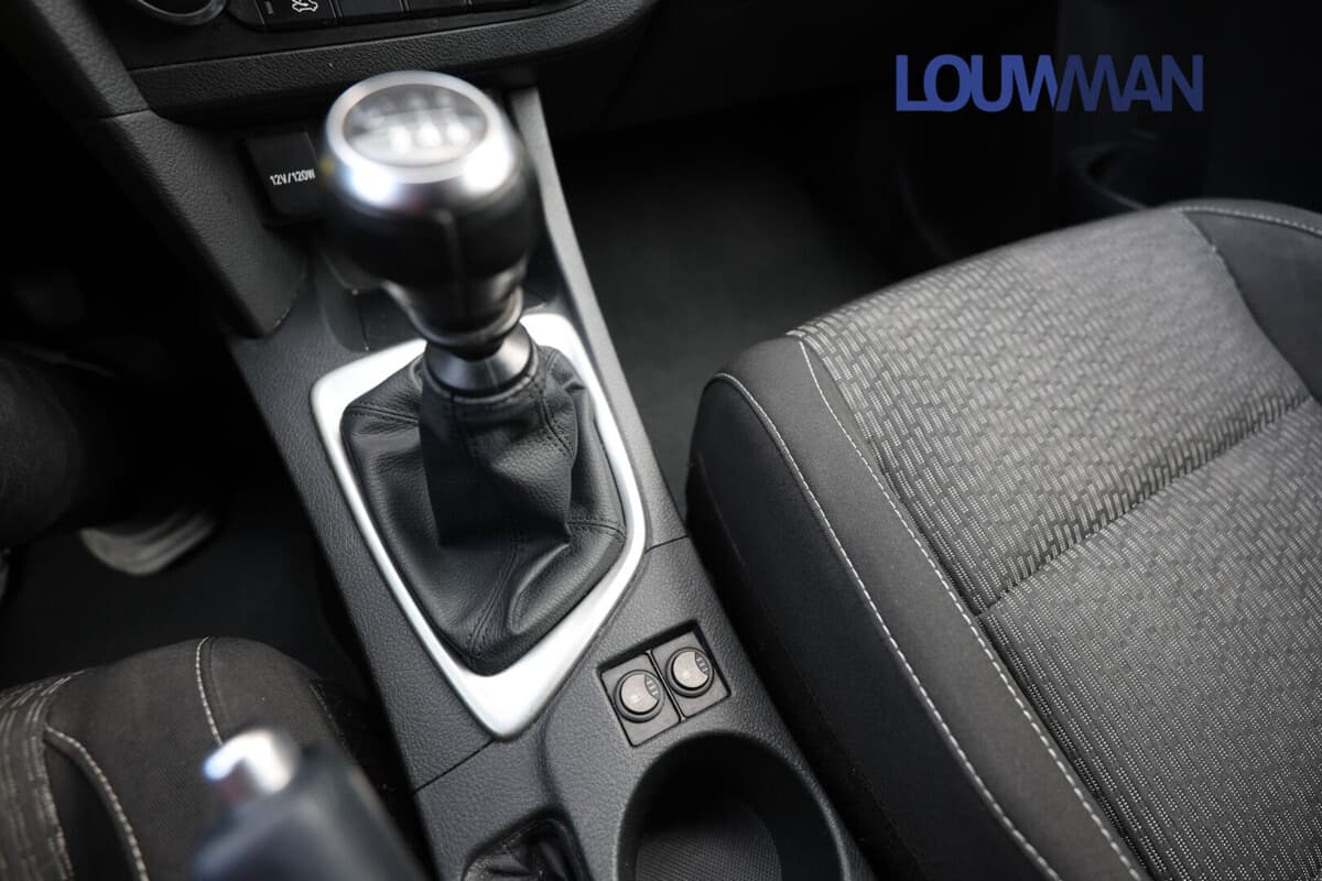 2015 Toyota AURIS - 6