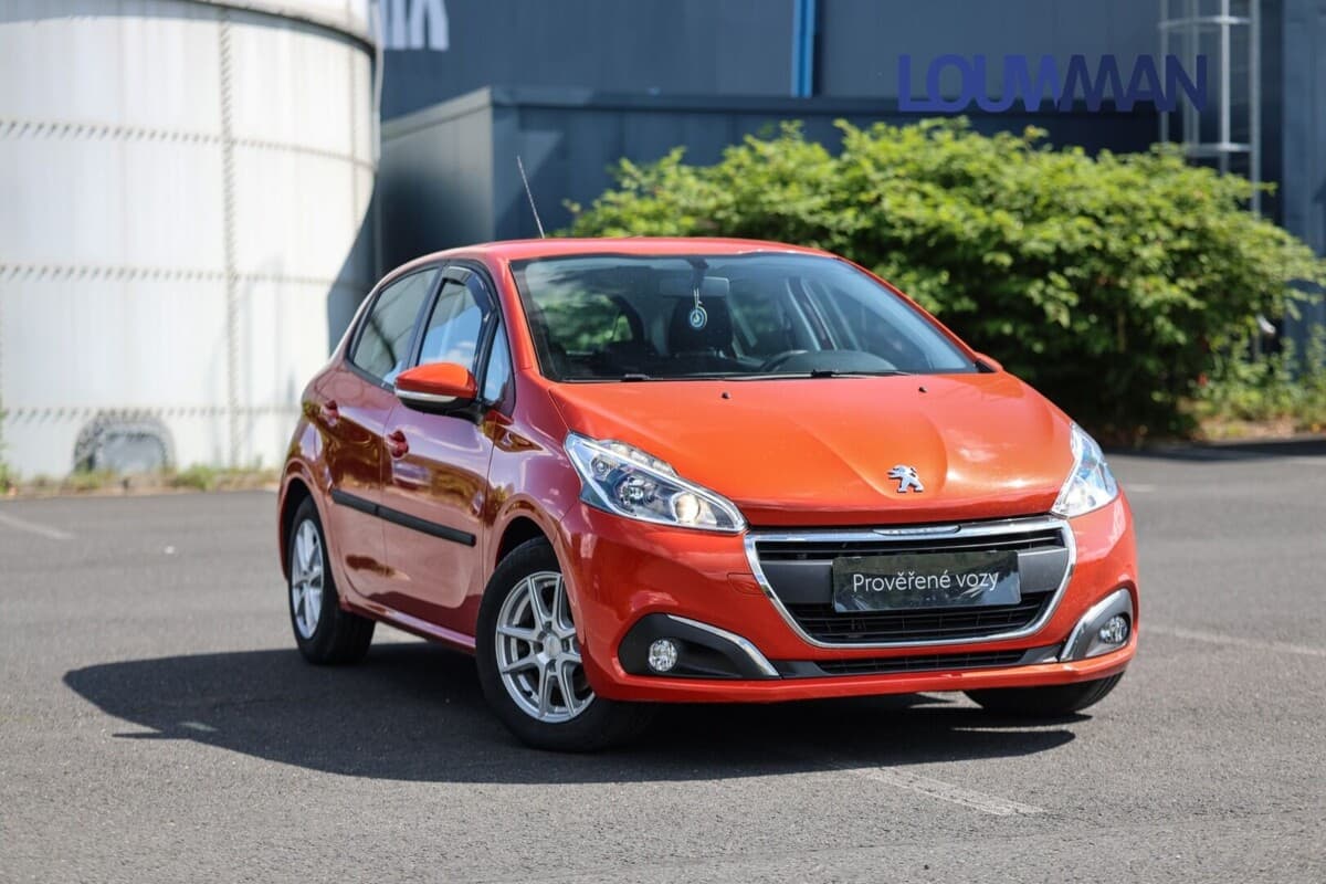 2018 Peugeot 208 - 18