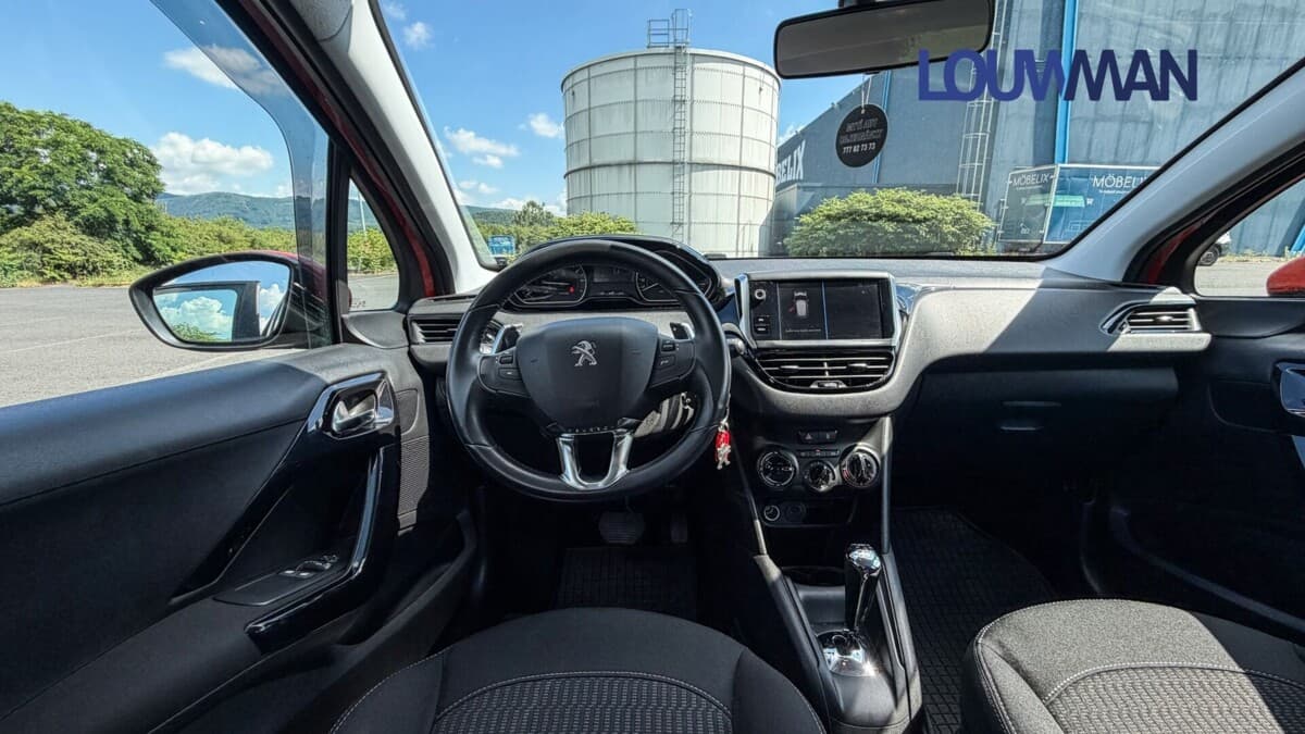 2018 Peugeot 208 - 5