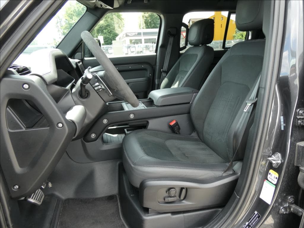 2023 Land Rover DEFENDER - 12