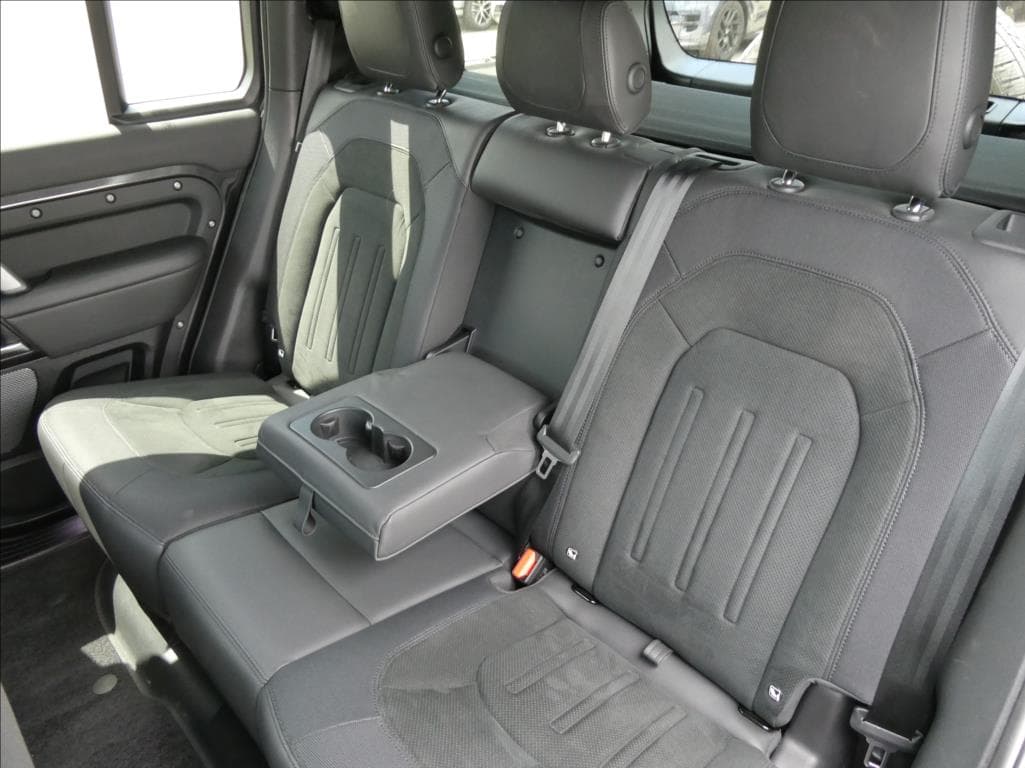 2023 Land Rover DEFENDER - 18
