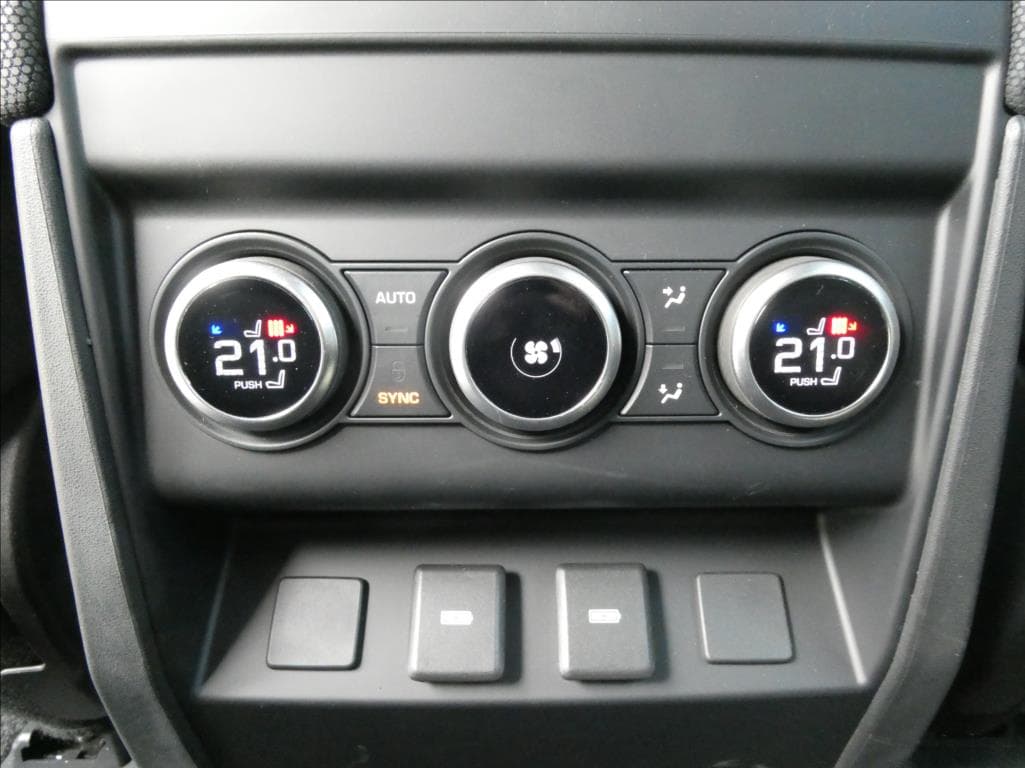 2023 Land Rover DEFENDER - 20
