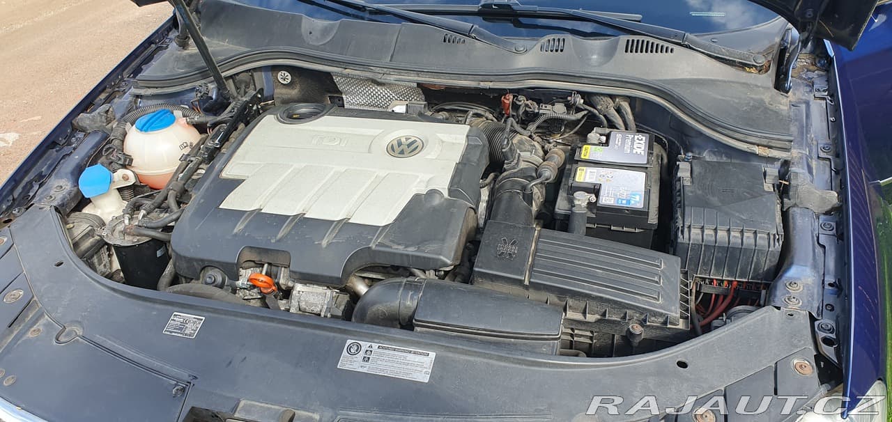 2010 Volkswagen PASSAT - 7