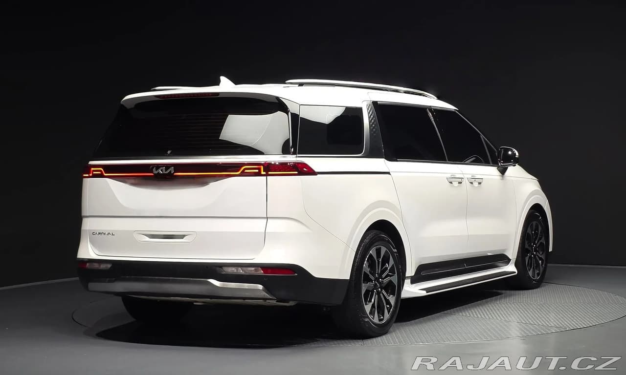 2021 Kia CARNIVAL - 2