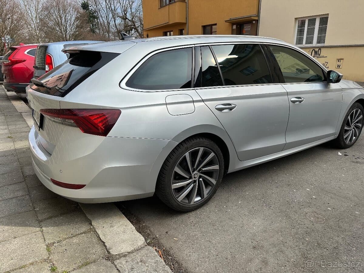 Škoda OCTAVIA - 8