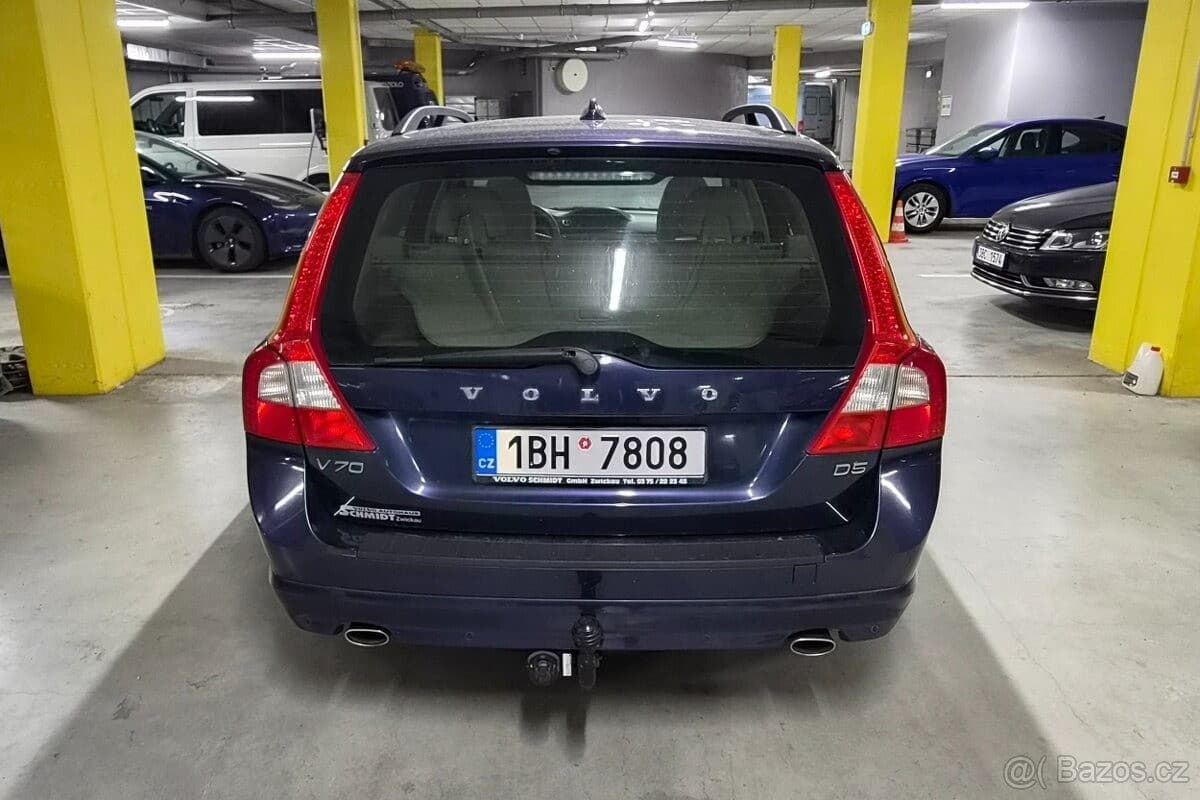 2011 Volvo V70 - 5