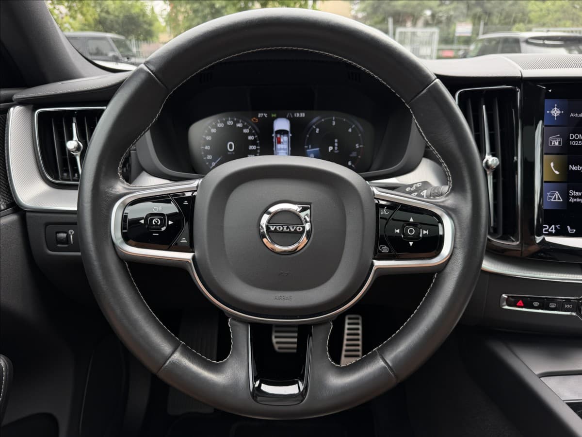 2021 Volvo XC60 - 13
