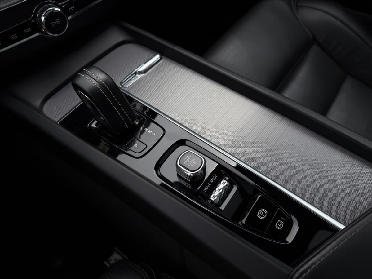2021 Volvo XC60 - 17