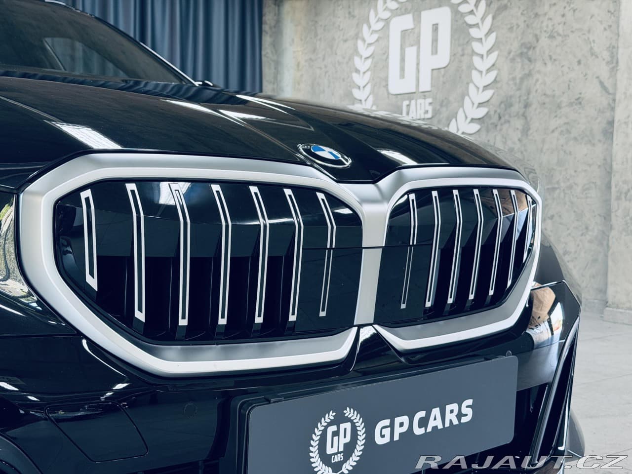 2025 BMW 5-SERIES - 5