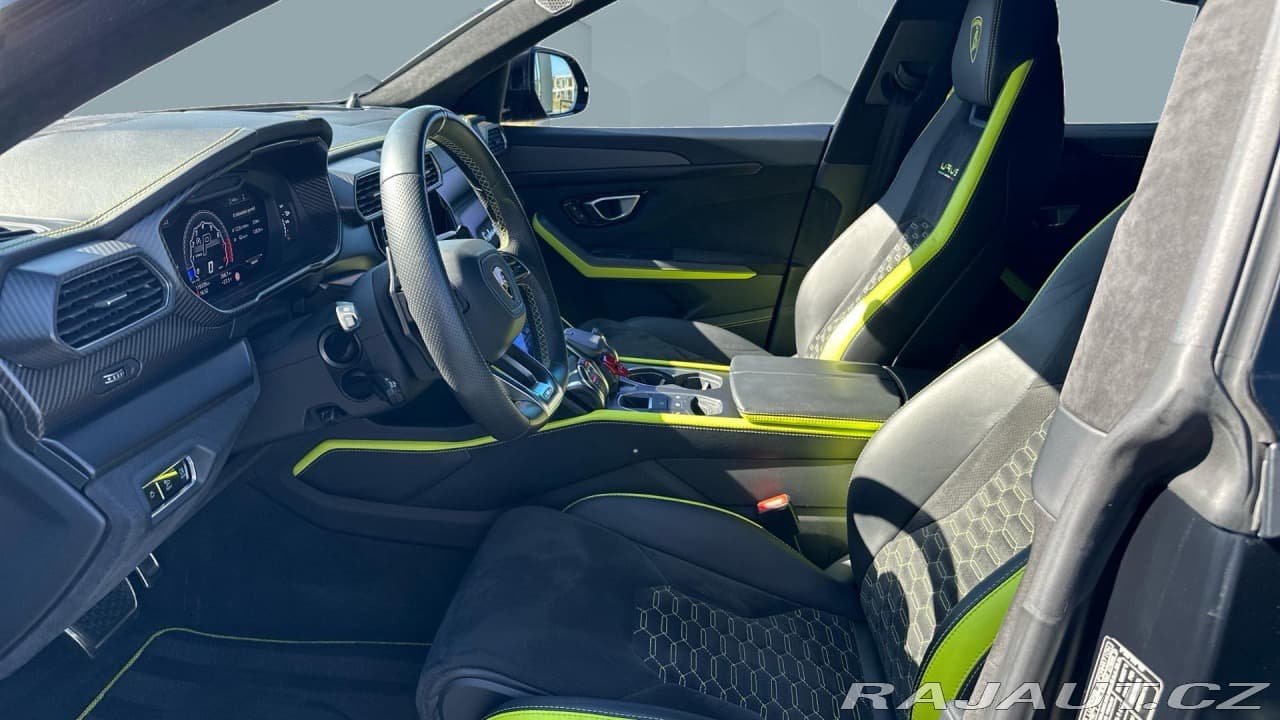 2021 Lamborghini URUS - 10