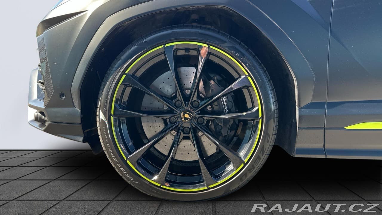 2021 Lamborghini URUS - 6