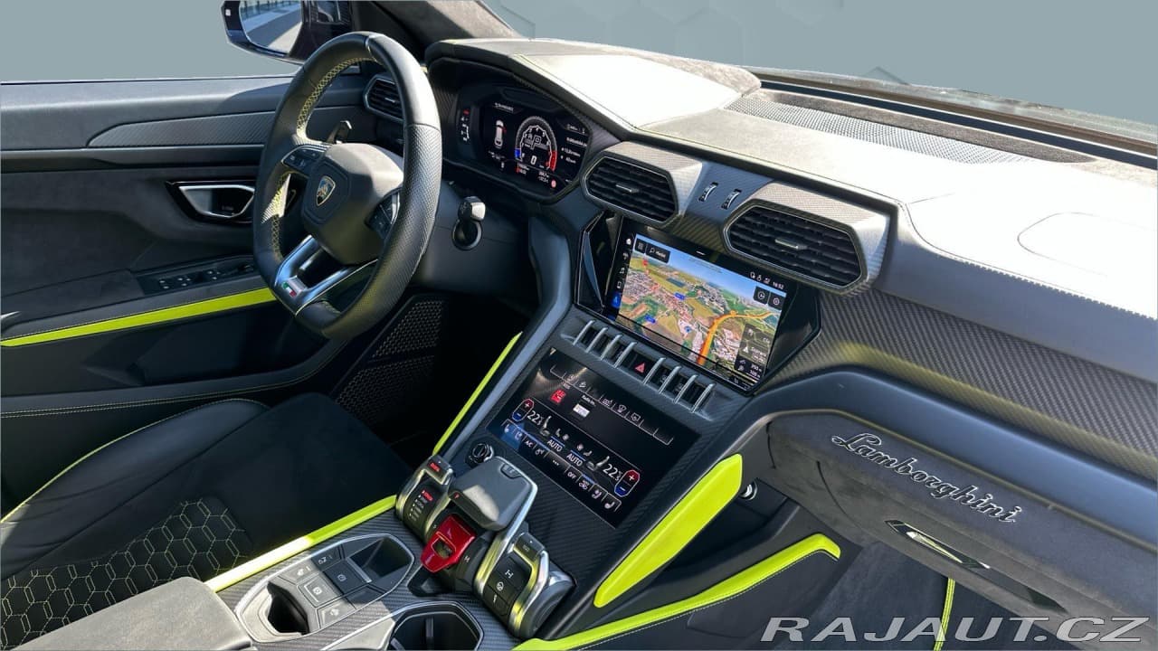 2021 Lamborghini URUS - 9
