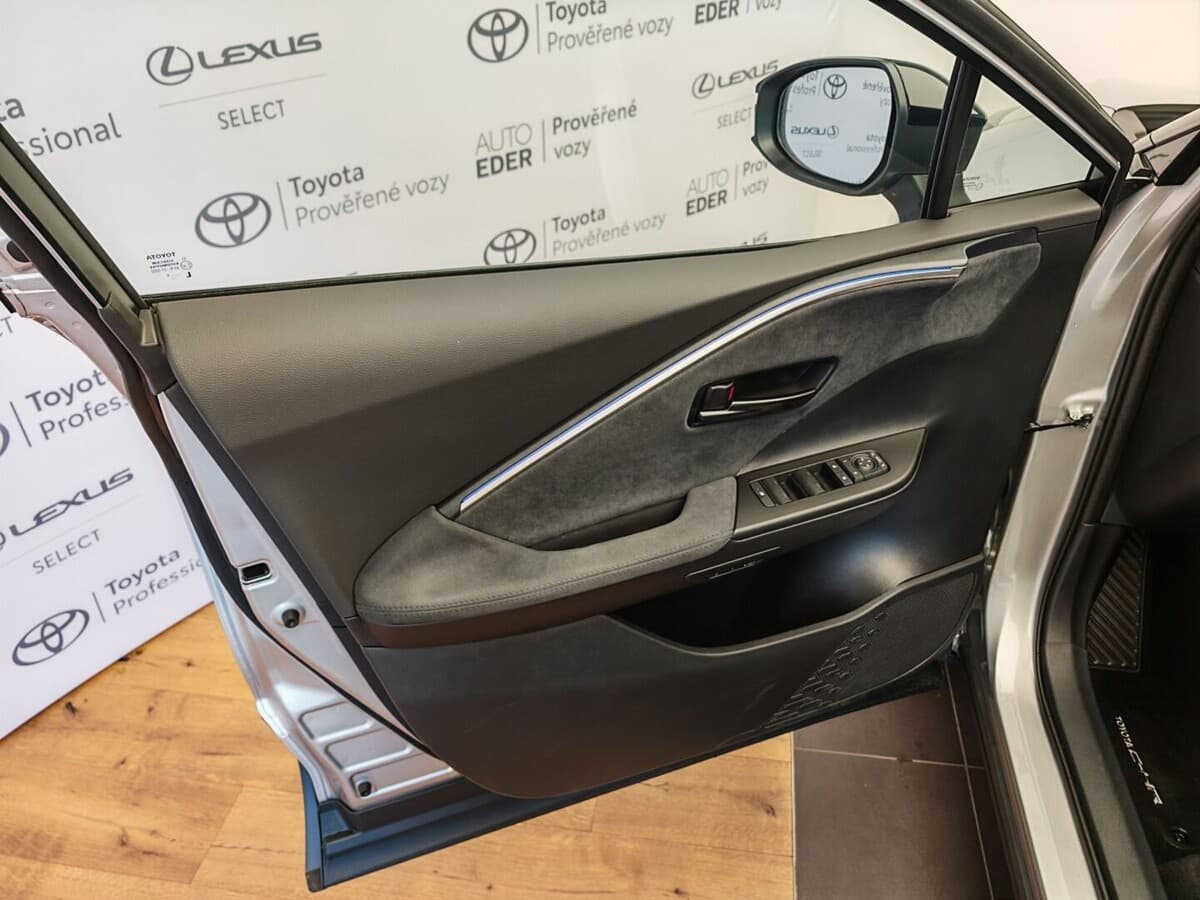 2026 Toyota C-HR - 17
