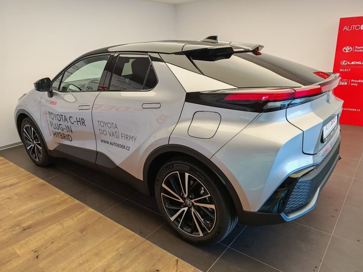 2026 Toyota C-HR - 6